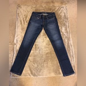 NWOT American Eagle skinny jeans size 6